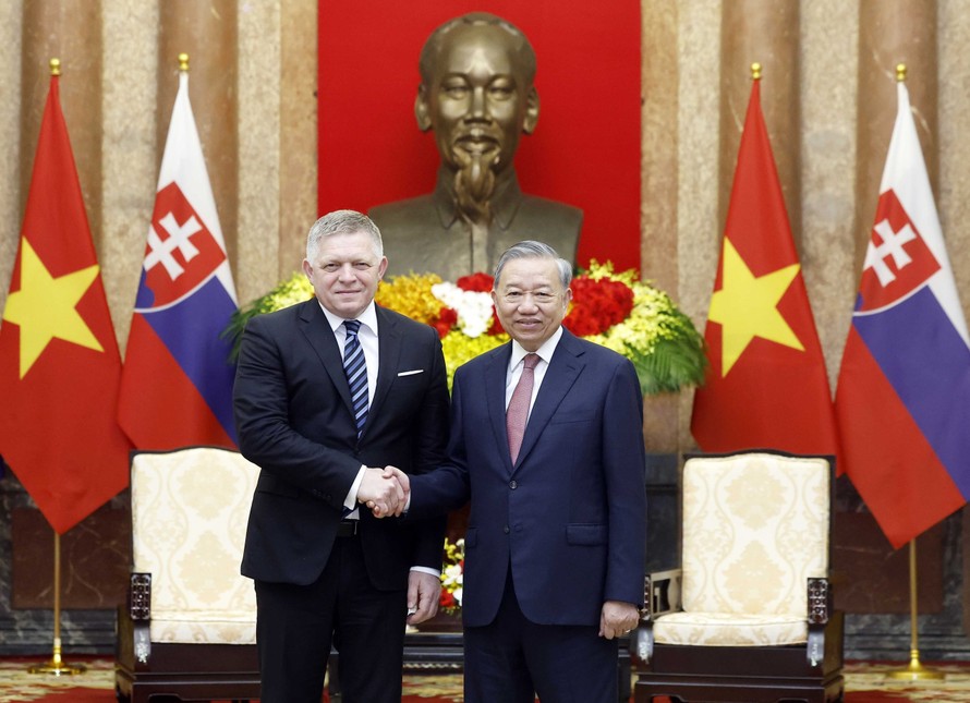 Tổng Bí thư, Chủ tịch nước Tô Lâm tiếp Thủ tướng Slovakia Robert Fico. Ảnh: Thống Nhất/TTXVN.