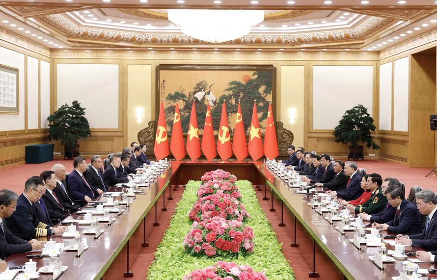 Tổng Bí thư, Chủ tịch nước Tô Lâm hội đàm với Tổng Bí thư, Chủ tịch nước Trung Quốc Tập Cận Bình. Ảnh: Thống Nhất/TTXVN.