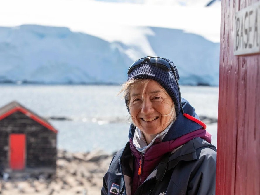 Tới tận cùng Nam Cực viết tiếp giấc mơ của cha