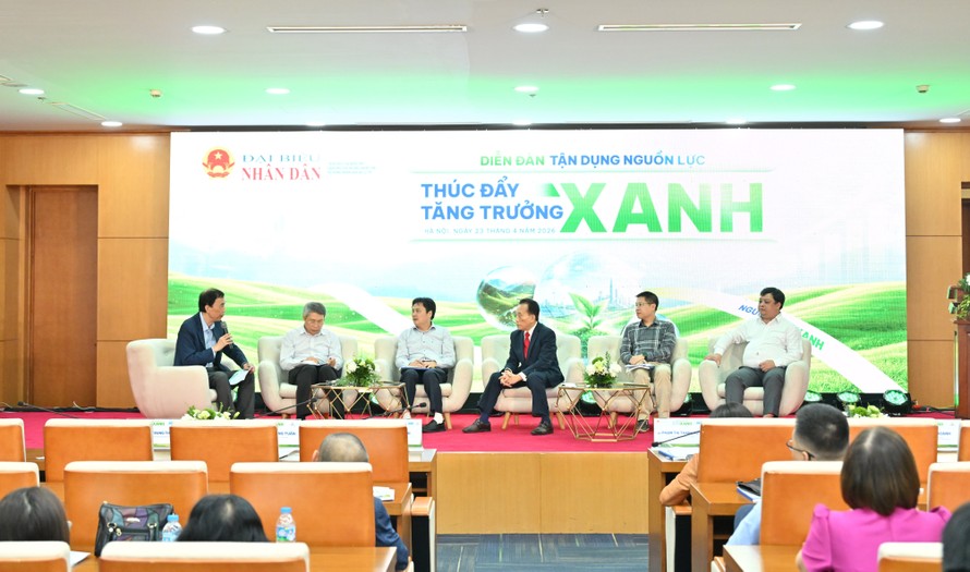 Phiên toạ đàm chung trong khuôn khổ diễn đàn.