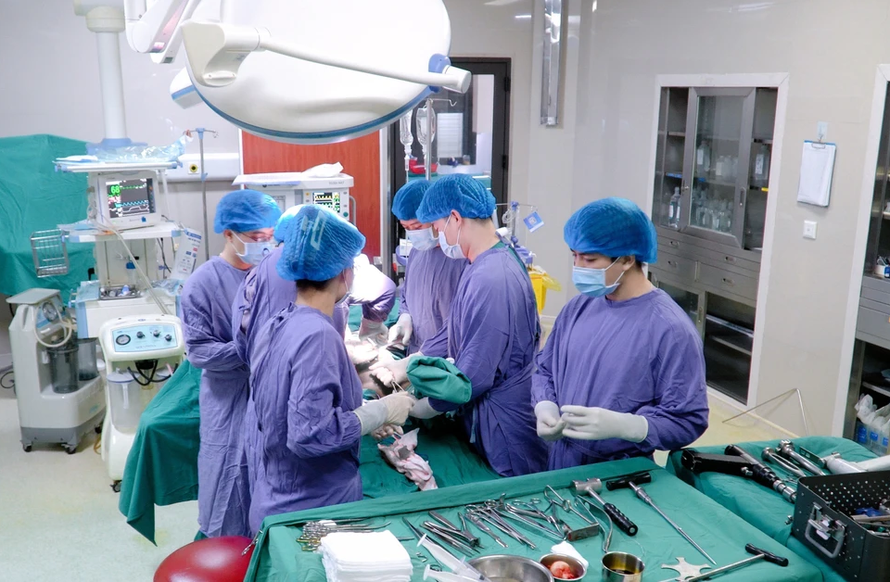 Bộ Y tế yêu cầu bảo đảm cung ứng thiết bị y tế phục vụ khám chữa bệnh