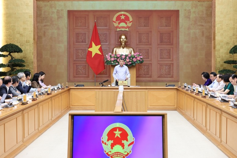 Thủ tướng Chính phủ Lê Minh Hưng chủ trì cuộc họp với Bộ Văn hóa, Thể thao và Du lịch. Ảnh: VGP/Nhật Bắc.