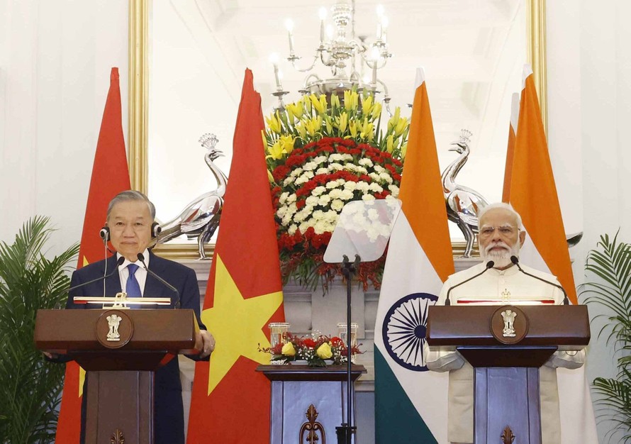 Tổng Bí thư, Chủ tịch nước Tô Lâm và Thủ tướng Ấn Độ Narendra Modi gặp gỡ báo chí. Ảnh: Thống Nhất/TTXVN.