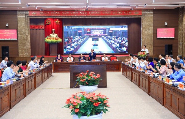 Toàn cảnh Hội nghị. 