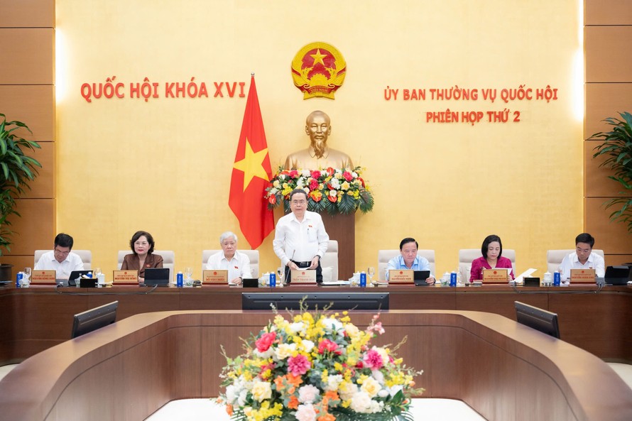 Chủ tịch Quốc hội Trần Thanh Mẫn chủ trì Phiên họp.
