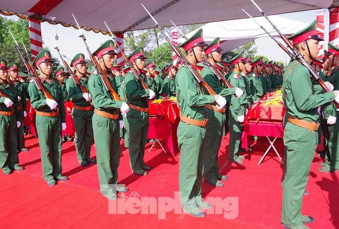 Lễ truy điệu và an táng hài cốt Liệt sĩ mùa khô 2018-2019 tại Nghĩa trang Liệt sĩ huyện Nghi Lộc