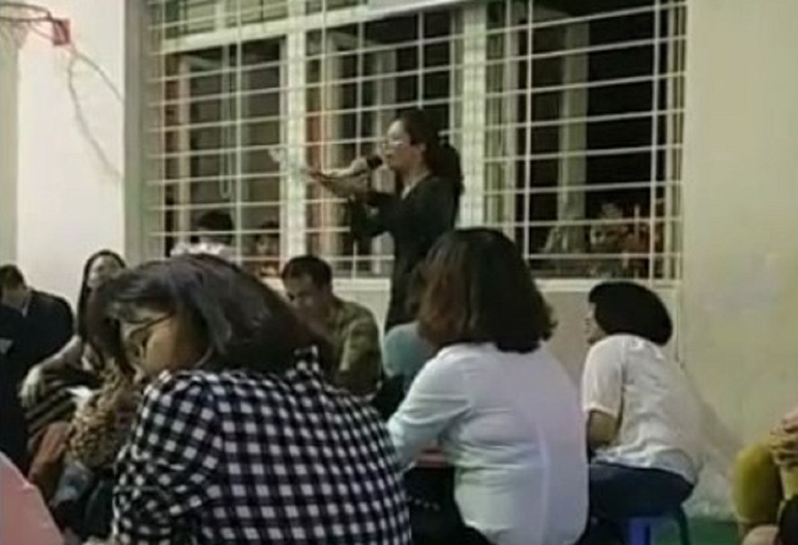 Hình ảnh nữ giáo viên có những phát biểu kỳ thị cha mẹ đơn thân và gia đình nghèo