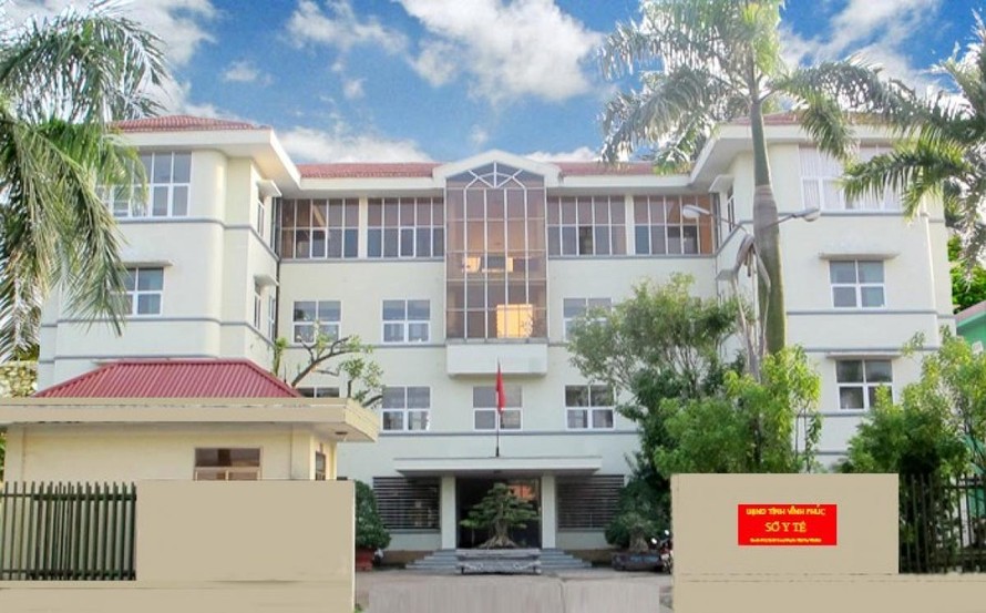 Lơ là chống dịch, Phó giám đốc Sở Y tế tỉnh Vĩnh Phúc bị đình chỉ công tác 