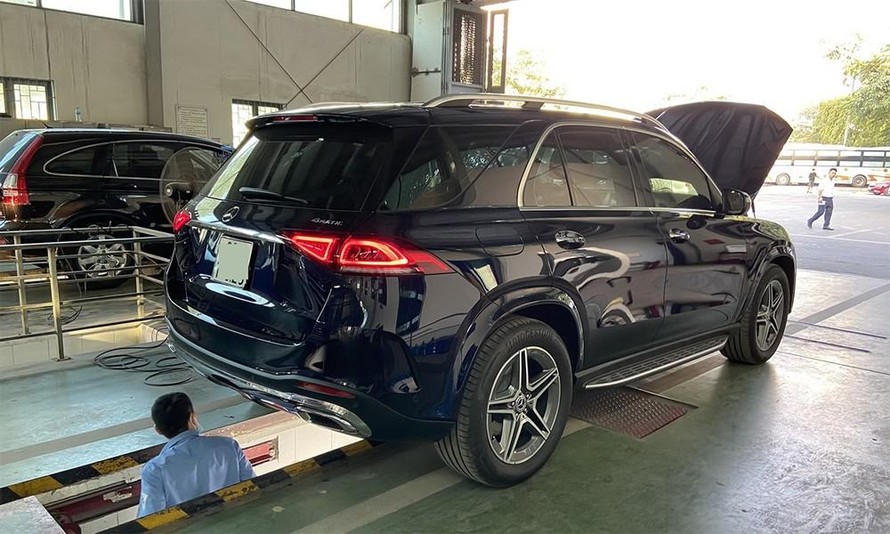 Do vốn đã được kiểm định trước khi bán ra thị trường nên Cục Cảnh sát Giao thông đề nghĩ miễn đăng kiểm lần đầu với các ô tô mới. 