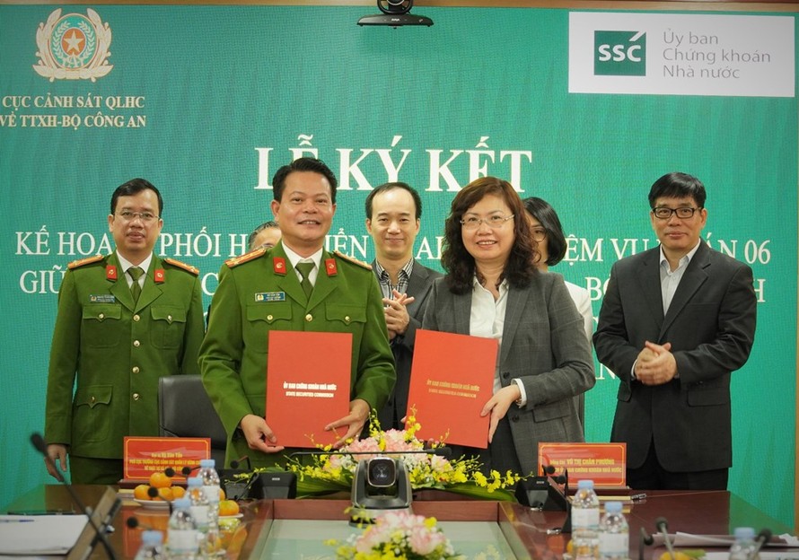 Ủy ban Chứng khoán Nhà nước và Bộ Công an phối hợp phát triển đề án 06