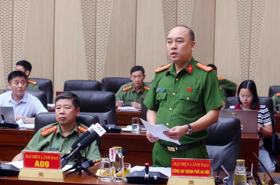 Đại tá Nguyễn Đức Long, Phó Giám đốc Công an thành phố Hà Nội thông tin tại họp báo.