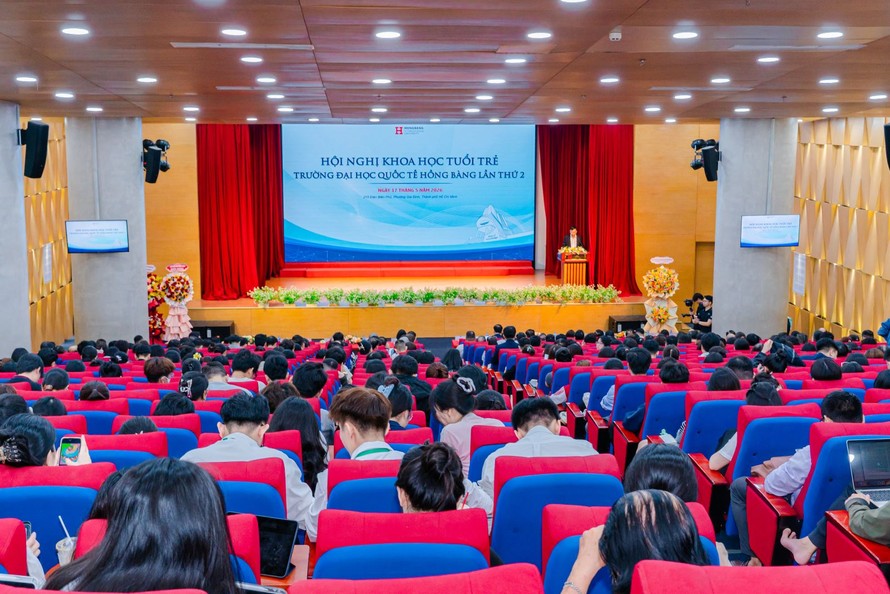 Toàn cảnh hội nghị khoa học.