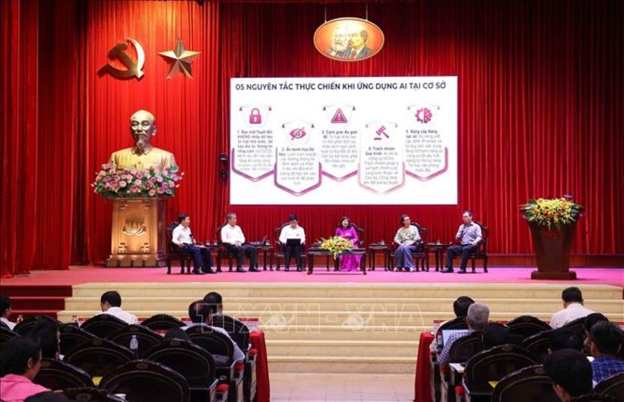 Quang cảnh Tọa đàm nâng cao năng lực, xử lý tình huống thực tiễn đối với đội ngũ cán bộ cơ sở trong toàn quốc.
