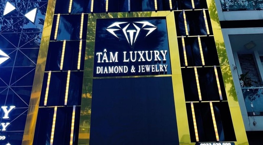 Công ty TNHH Tâm Luxury được thành lập ngày 14/7/2020, có trụ sở tại số 714 - 716 Trần Hưng Đạo, phường Chợ Quán, TP Hồ Chí Minh