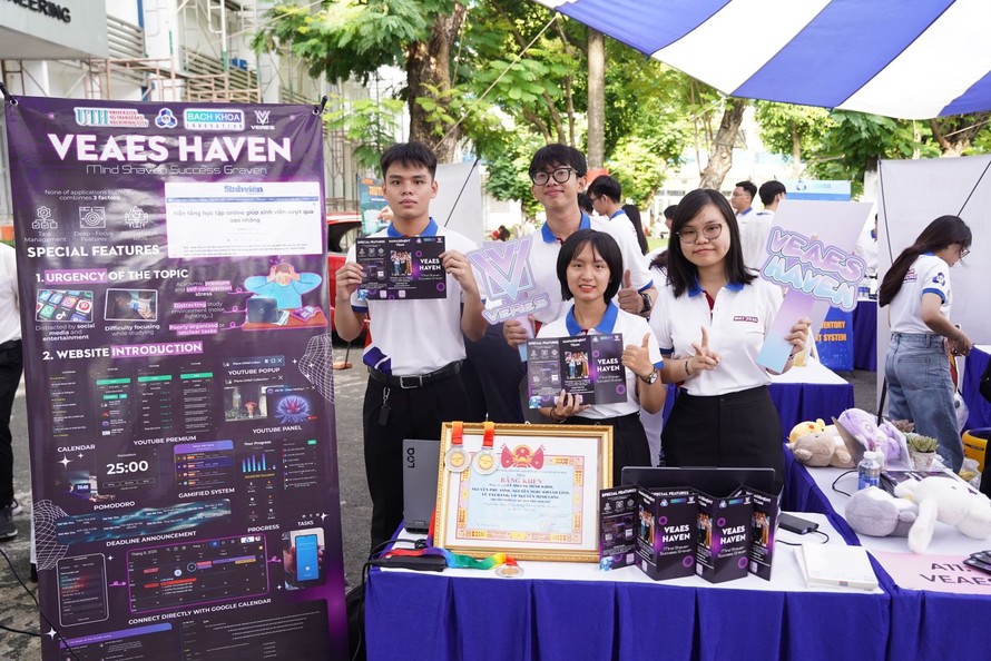 Sinh viên Đại học Bách khoa - Đại học Quốc gia TP Hồ Chí Minh trong cuộc thi sáng tạo khởi nghiệp, cơ hội hiện thực hóa các sáng kiến công nghệ hàng năm.