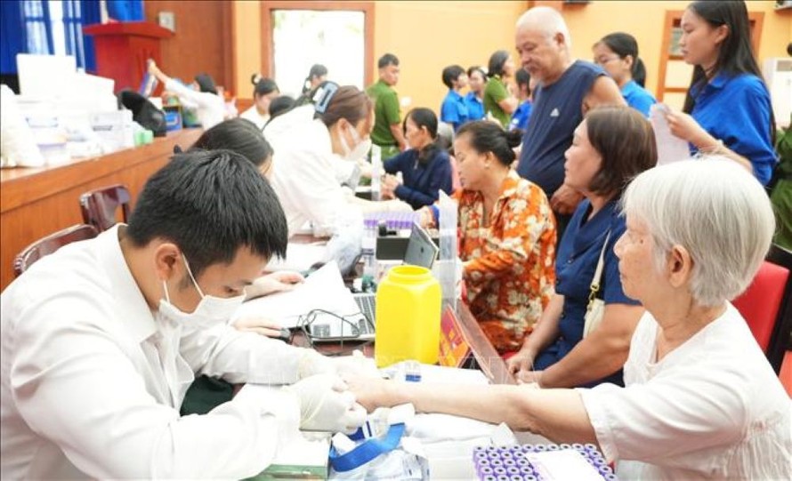 Đa số những thân nhân liệt sĩ cho mẫu sinh phẩm ADN hiện nay đều là những người cao tuổi, có quan hệ chủ yếu cháu, con cái trong gia đình. 