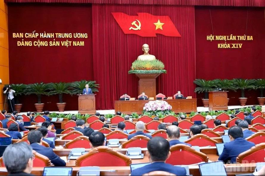 Quang cảnh Hội nghị lần thứ ba Ban Chấp hành Trung ương Đảng Cộng sản Việt Nam khóa XIV.