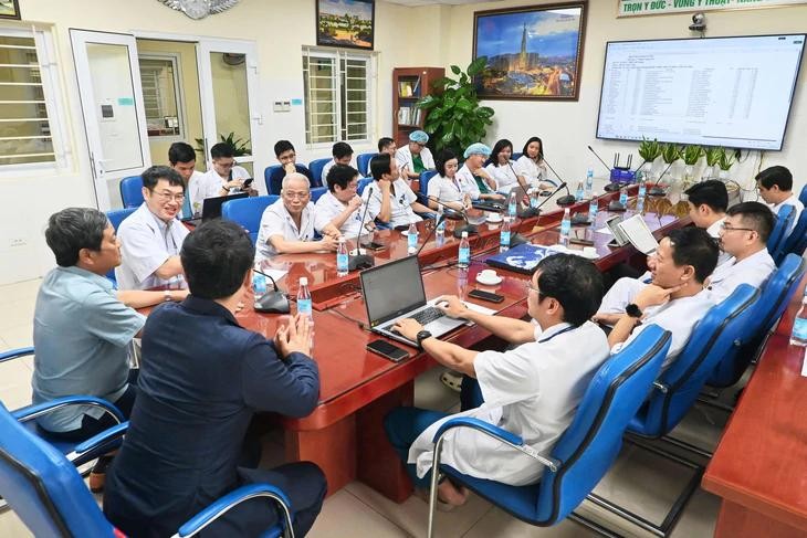 Cập nhật tiến bộ mới nhất trong phẫu thuật lồng ngực cho bệnh nhân ung thư phổi và ghép phổi