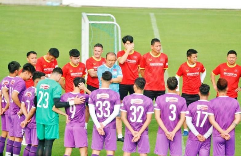 HLV Park Hang-seo luôn nghiêm khắc khi bước vào bài tập chính thức. Ảnh: TTXVN.