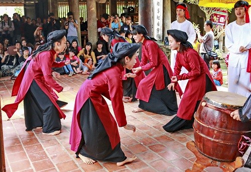 Đằm thắm điệu Hát Xoan làng cổ 