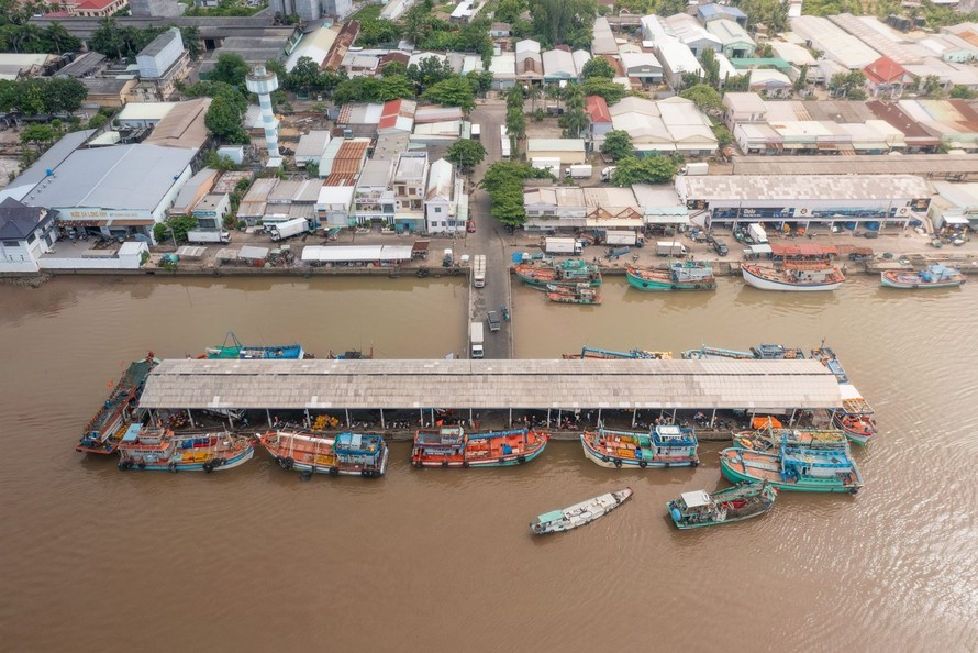 Tổng kiểm tra bến thủy nội địa hoạt động không phép