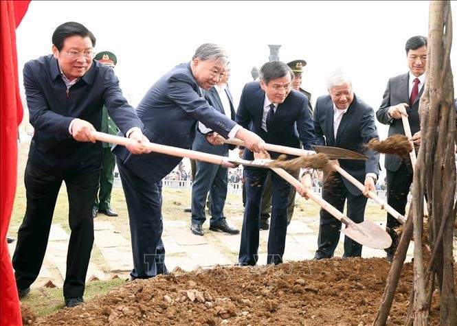 Tổng Bí thư Tô Lâm dự Lễ phát động Tết trồng cây "Đời đời nhớ ơn Bác Hồ"