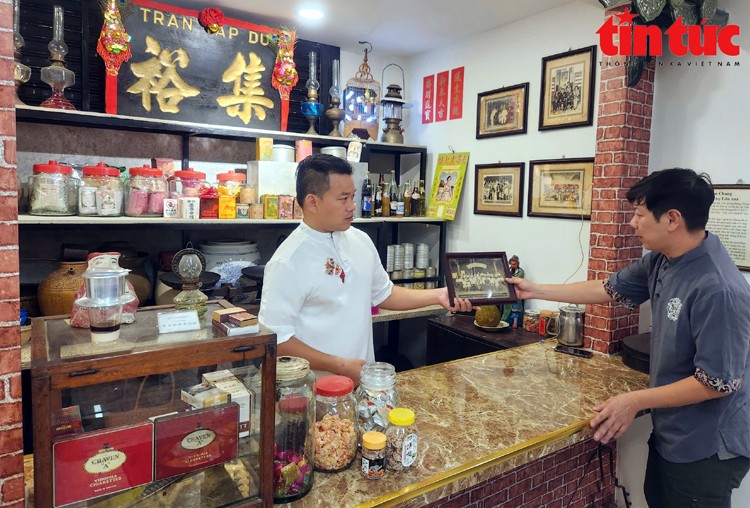 Trưng bày gần 3.000 kỷ vật người gốc Hoa ở Chợ Lớn