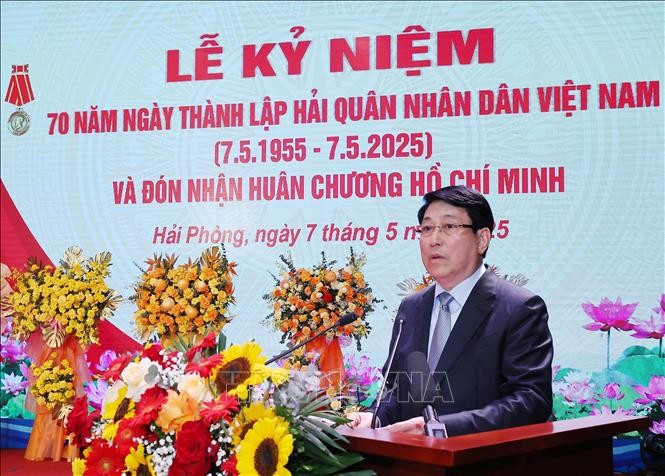 Chủ tịch nước Lương Cường phát biểu chúc mừng Hải quân nhân dân Việt Nam. Ảnh: Lâm Khánh/TTXVN