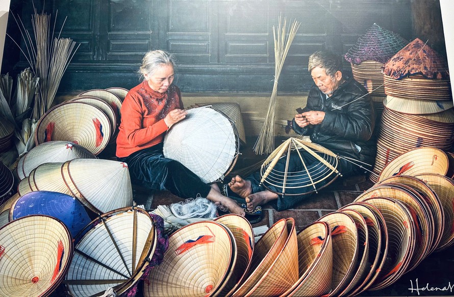 Hành trình kể chuyện di sản bằng ánh sáng của nữ nhiếp ảnh gia Helene Vân 