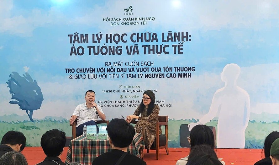 Toàn cảnh buổi ra mắt sách Trò chuyện với nỗi đau và vượt qua tổn thương của tiến sĩ tâm lý Nguyễn Cao Minh Ảnh: Nguyệt Linh