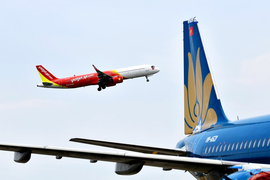 Ngành hàng không hạn chế rủi ro, tránh không phận đóng, nguy cơ chiến sự cao