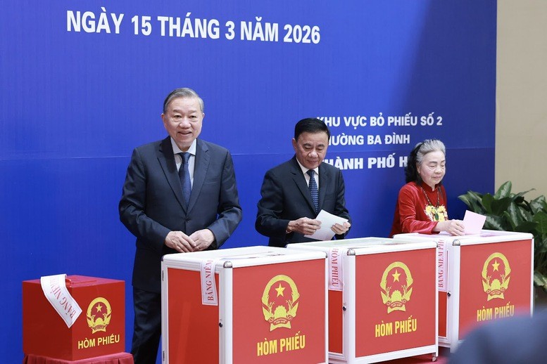 Tổng Bí thư Tô Lâm thực hiện quyền và nghĩa vụ công dân - Ảnh: VGP