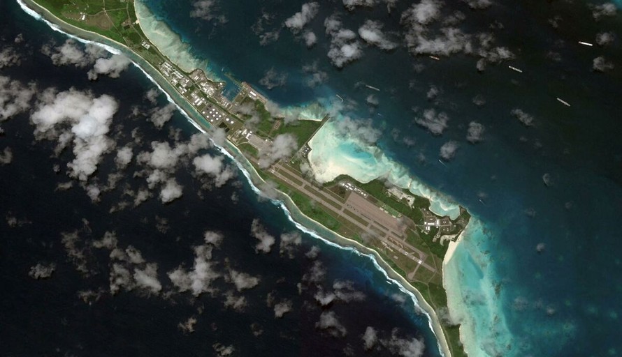 Iran phóng tên lửa nhằm vào căn cứ Mỹ - Anh trên đảo Diego Garcia