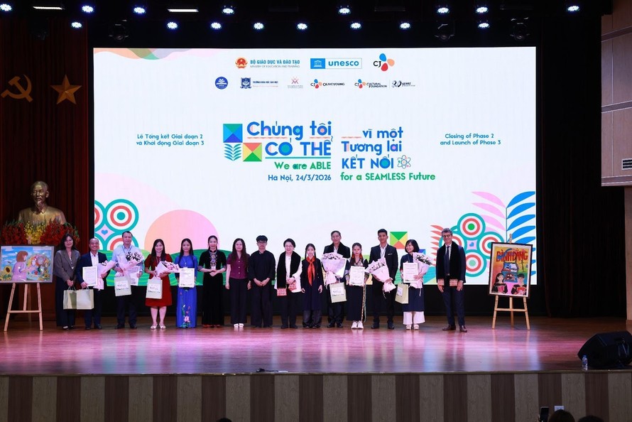 Đại biểu tham dự buổi lễ. Ảnh: BTC