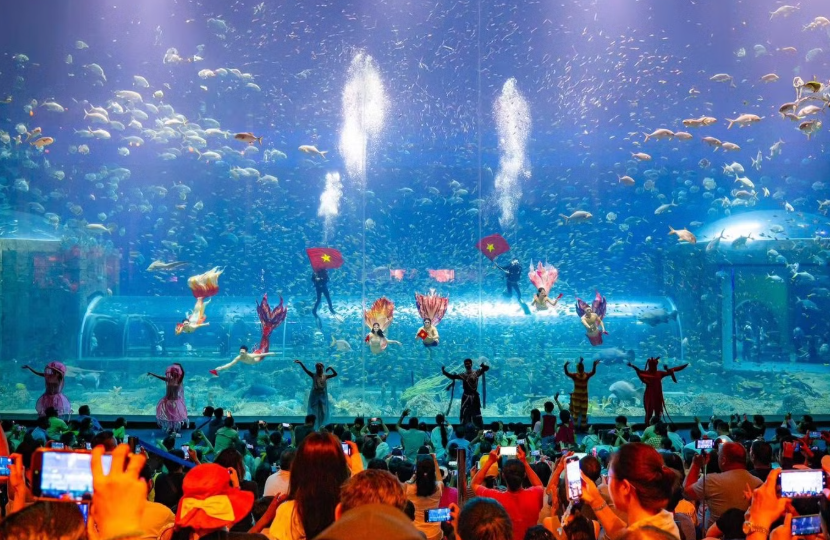 Phú Quốc United Center: Từ “tâm điểm không ngủ” đến “vũ trụ lễ hội” bùng nổ