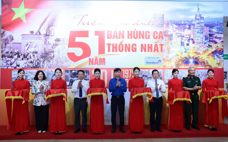 Khai mạc triển lãm 51 năm - Bản hùng ca thống nhất