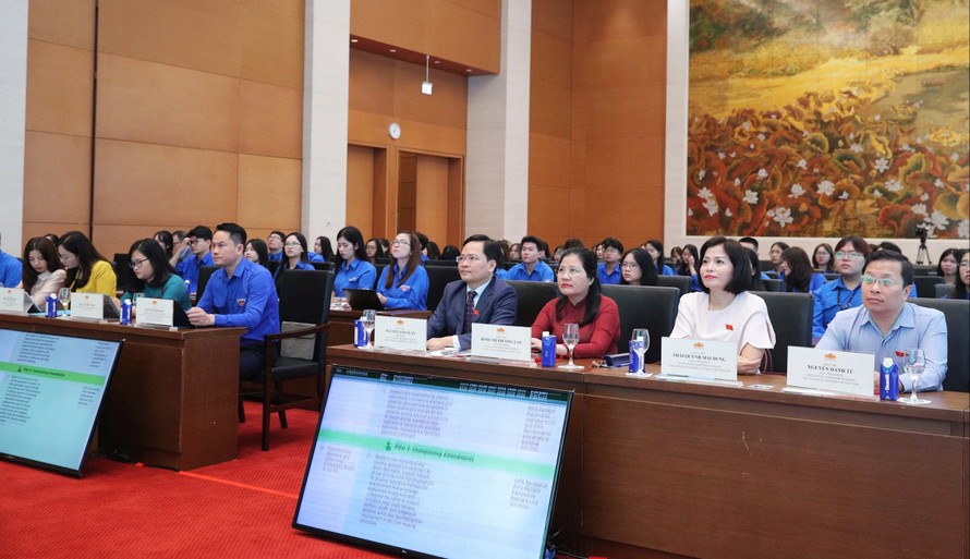 Quốc hội Việt Nam kết nối Nữ Nghị sĩ AIPA