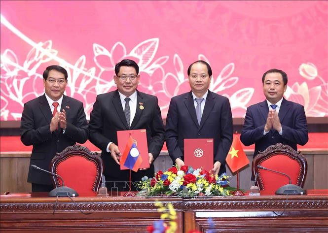 Thúc đẩy hợp tác toàn diện giữa Hà Nội và Viêng Chăn trong giai đoạn mới