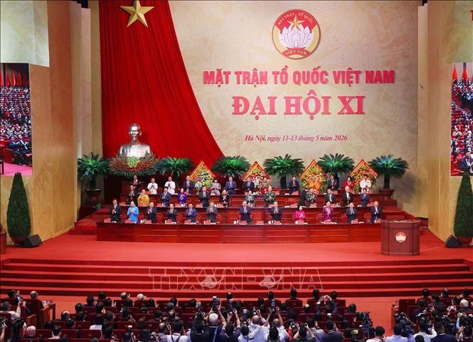 Hướng về nhân dân, lấy người dân làm trung tâm