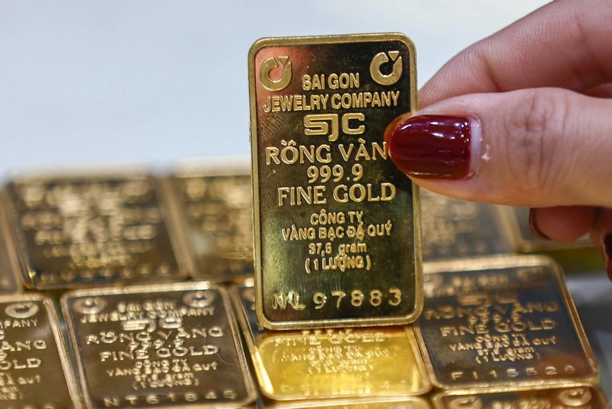 Vàng miếng SJC bật tăng 500.000 đồng/lượng