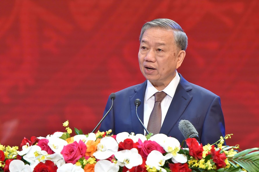 Thư của Tổng Bí thư, Chủ tịch nước gửi nhân kỷ niệm 25 năm "Ngày Gia đình Việt Nam"