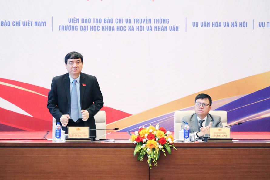 Chủ nhiệm Ủy ban Văn hóa và Xã hội Nguyễn Đắc Vinh; Phó Trưởng Ban Tuyên giáo và Dân vận Trung ương, Chủ tịch Hội Nhà báo Việt Nam, Tổng Biên tập Báo Nhân Dân Lê Quốc Minh tham dự Diễn đàn