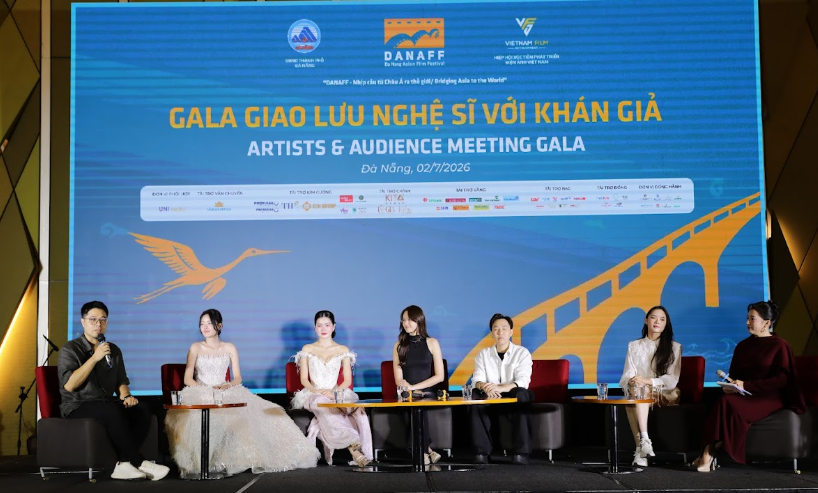 Phần giao lưu của đoàn làm phim Ốc mượn hồn