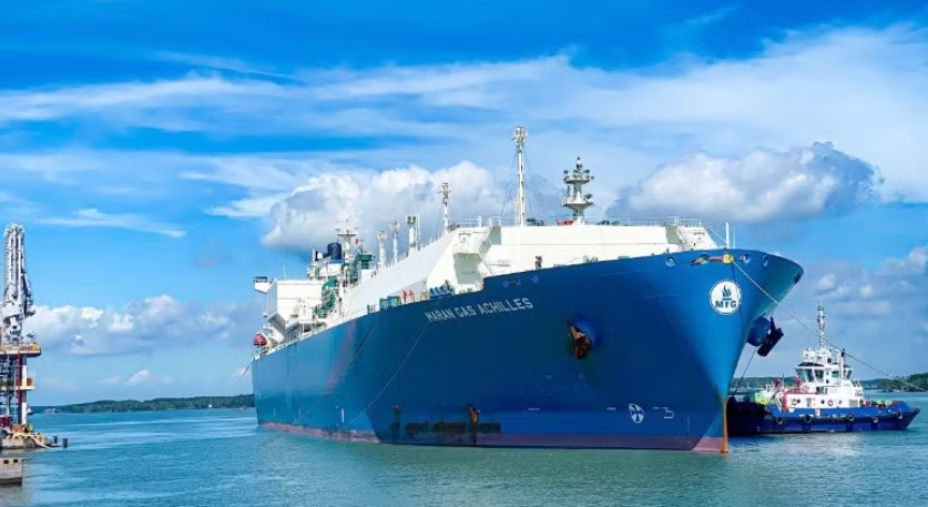 Tàu Maran Gas Achilles cung cấp chuyến hàng LNG phục vụ chạy thử Kho LNG Thị Vải của PV GAS vào tháng 7/2023 từ Nhà cung cấp Shell Eastern LNG.