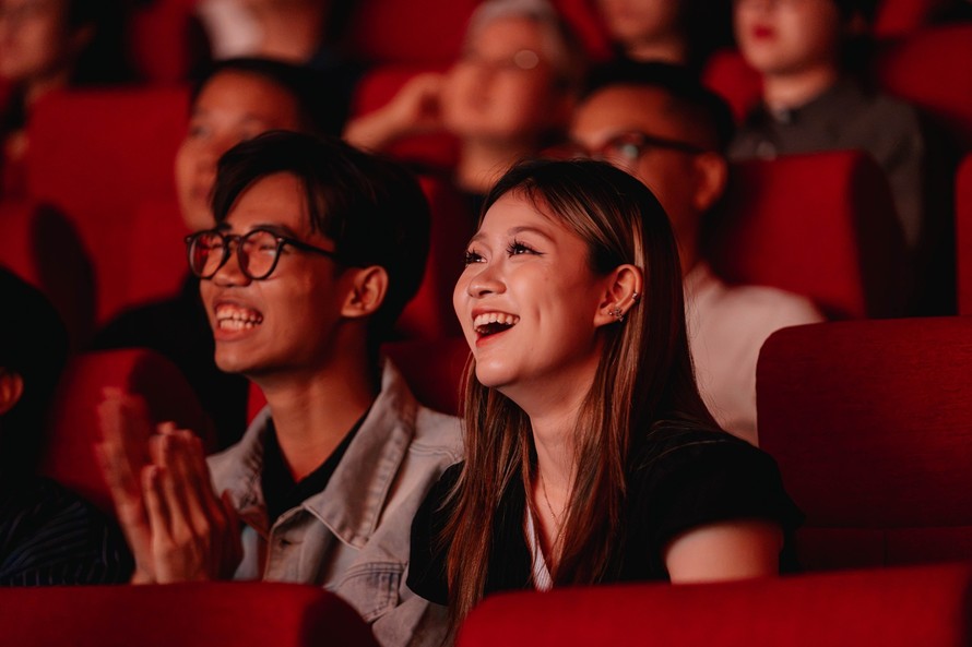 “Đất nước thiên hùng ca” cháy vé nhiều suất diễn, trở thành hiện tượng sân khấu Việt