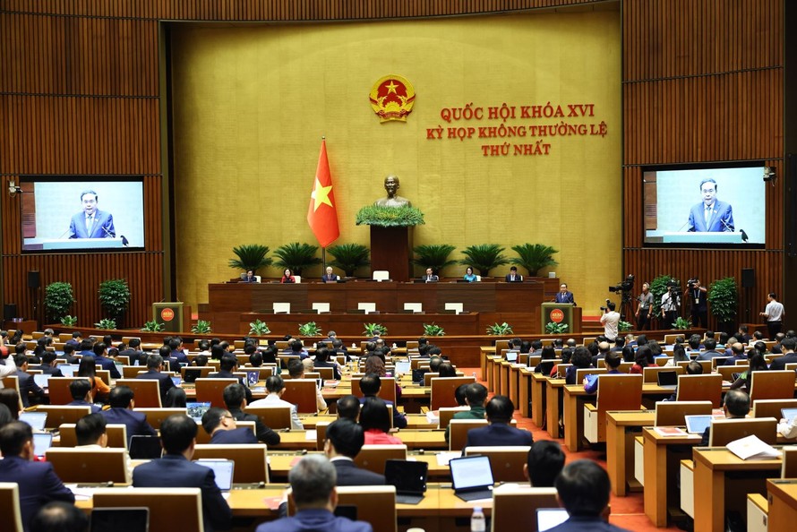 Quốc hội thảo luận hai dự án luật liên quan đến lĩnh vực Quốc phòng