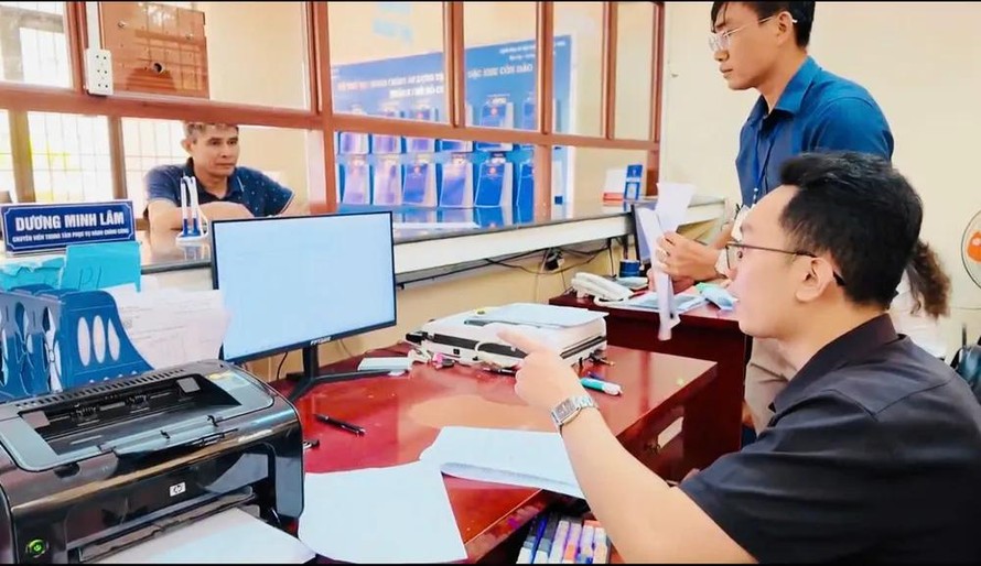 Quy định số 211-QĐ/TW: Mỗi cán bộ chỉ có 1 hồ sơ cán bộ dùng chung trong toàn hệ thống chính trị