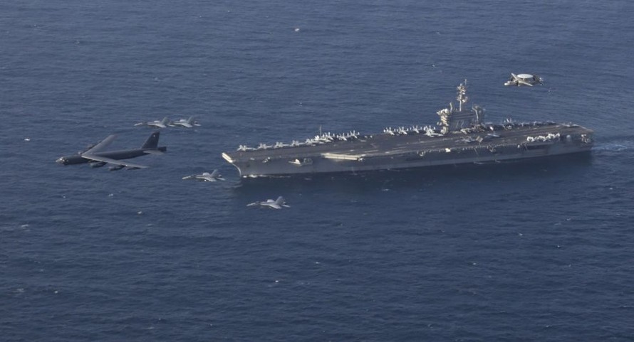 Tàu sân bay USS Abraham Lincoln trở về Mỹ sau sứ mệnh lịch sử