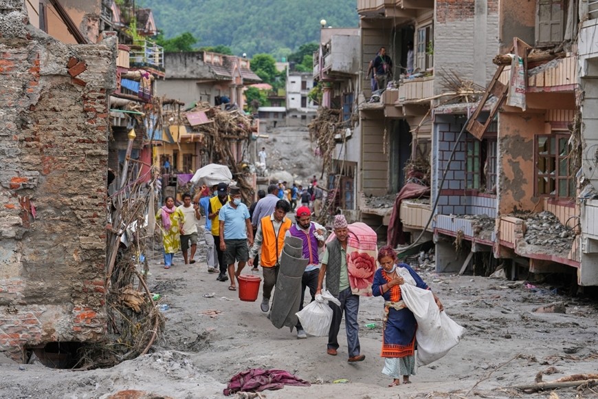 Lập trạm liên lạc khẩn cấp gần biên giới hai nước Nepal và Trung Quốc: 