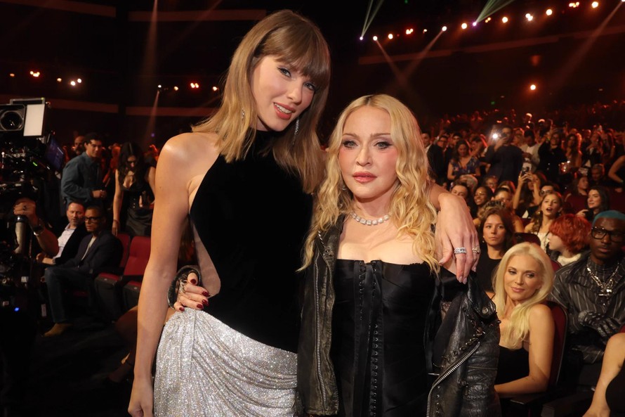 Madonna và Taylor Swift tỏa sáng, kỷ lục mới của nghệ sĩ
